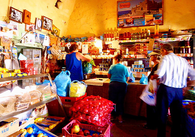 Affärer, minimarket och supermarket i Areopoli.