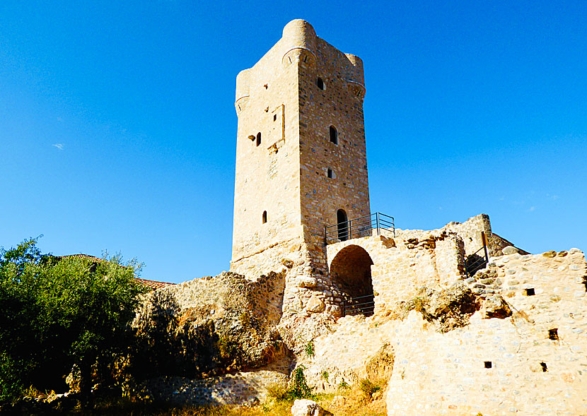 Mourtzinos Tower i Old Kardamil i västra Mani.