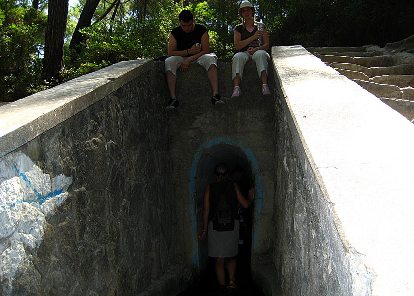 Tunneln i Epta Piges på Rhodos.