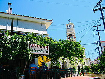 Byarna Abelos och Stavrinides på Samos.