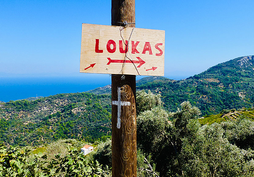 Vägen till Lukas Taverna i Manolates på Samos. 