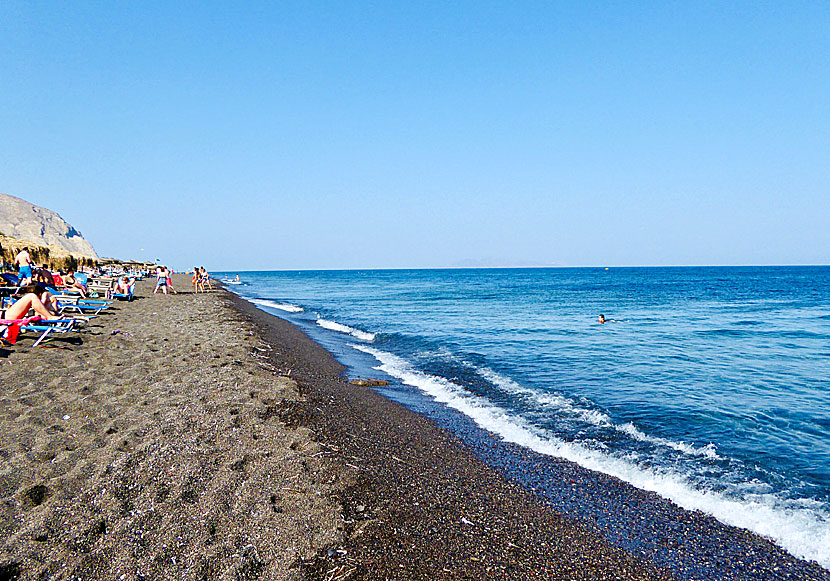 Perivolos beach på Santorini.