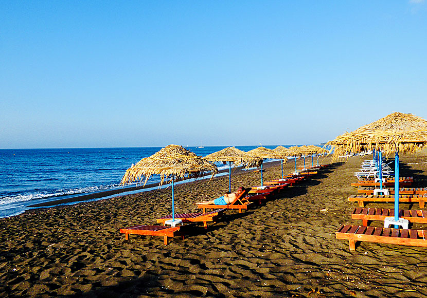 Perivolos beach. Santorini.