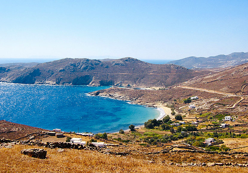 Stränderna Agios Ioannis och Psili Ammos på Serifos i Kykladerna.