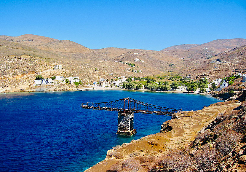 Megalo Livadi på Serifos ligger 6 kilometer väster om Koutalas beach och 16 kilometer från Livadi.