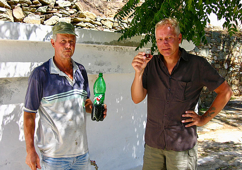 Vinprovning i Kentarchos (Kallitsos) på Serifos.