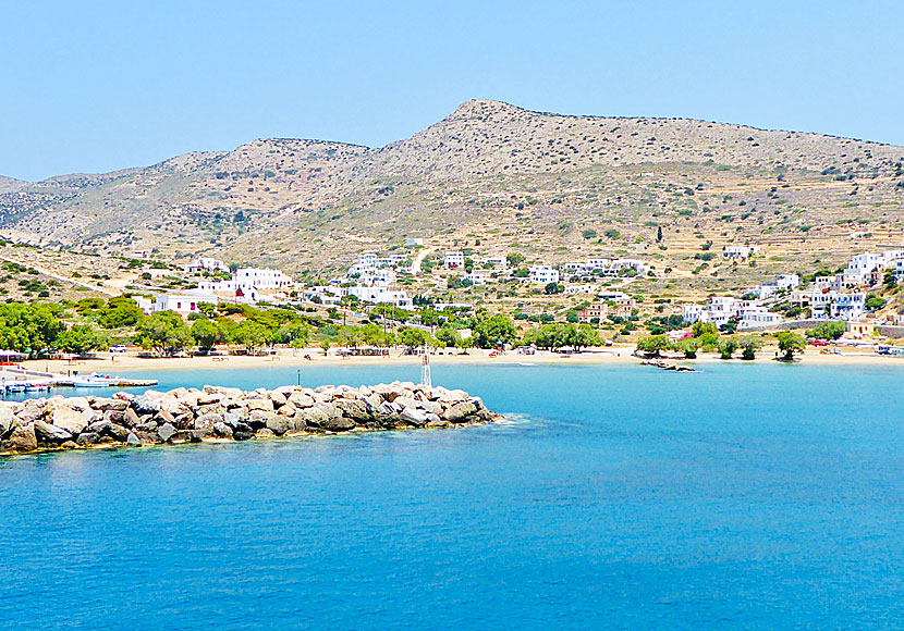 Missa inte en båtutflykt till den fina lilla ön Sikinos när du reser till Folegandros.