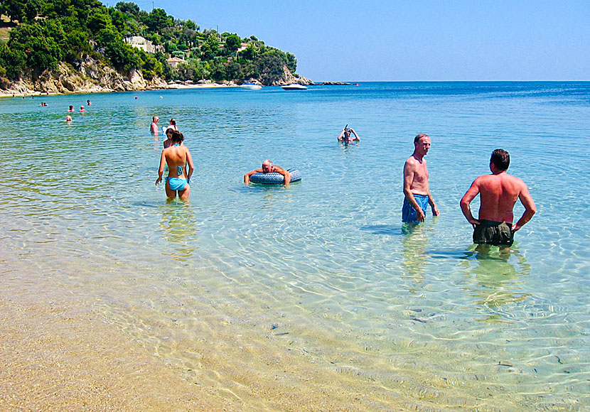 Om du gillar att snorkla med cyklop måste du åka till stränderna på Skiathos.