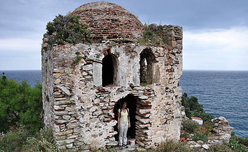 Fantomens dödskallegrotta i Kastro på Skiathos.