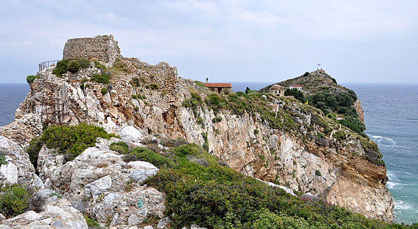 Skiathos forna huvudstad Kastro.