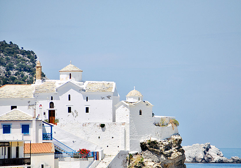 Panagia to Pirgo på Skopelos är en otroligt vacker kyrka och läget är fantastiskt.