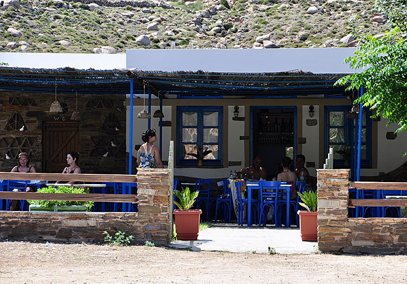 Taverna och restaurang vid Livada beach på Tinos.