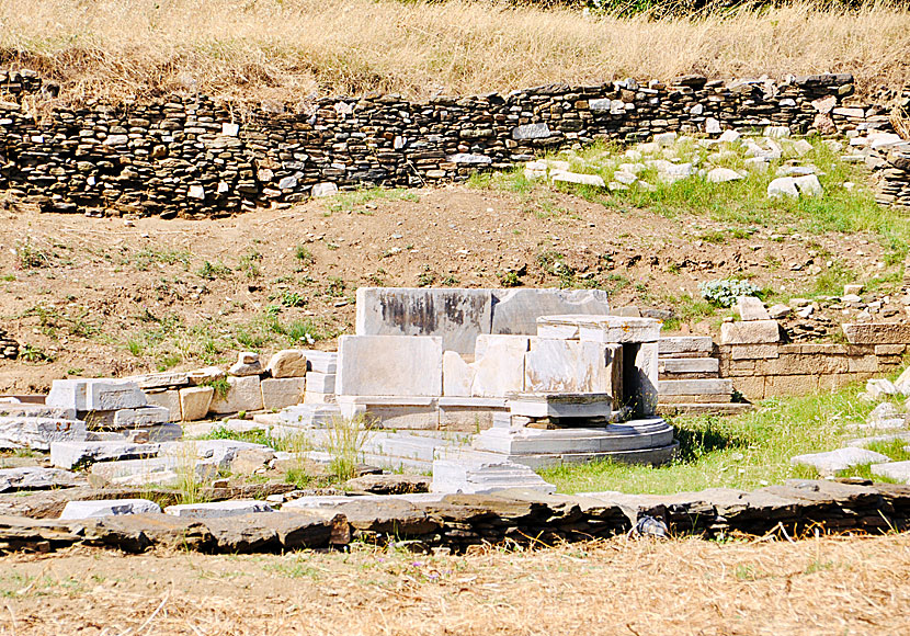 Temple of Poseidon i Kionia på Tinos i Grekland.