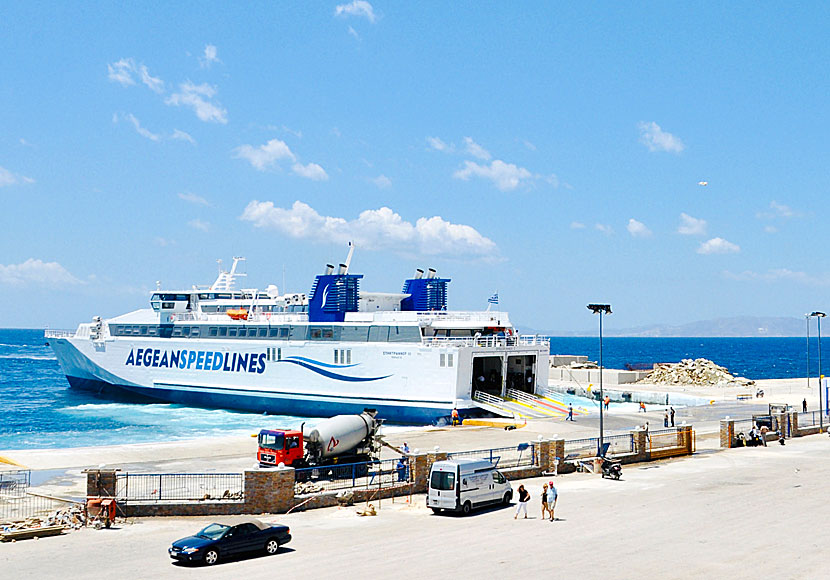 Hamnen på Tinos.