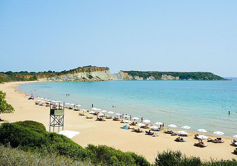 Den långa fina sandstranden i Gerakas på Zakynthos.