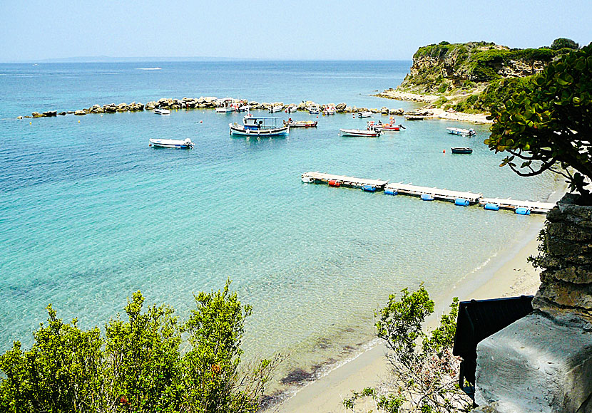 Hamnen i Porto Roma på Zakynthos i Grekland.