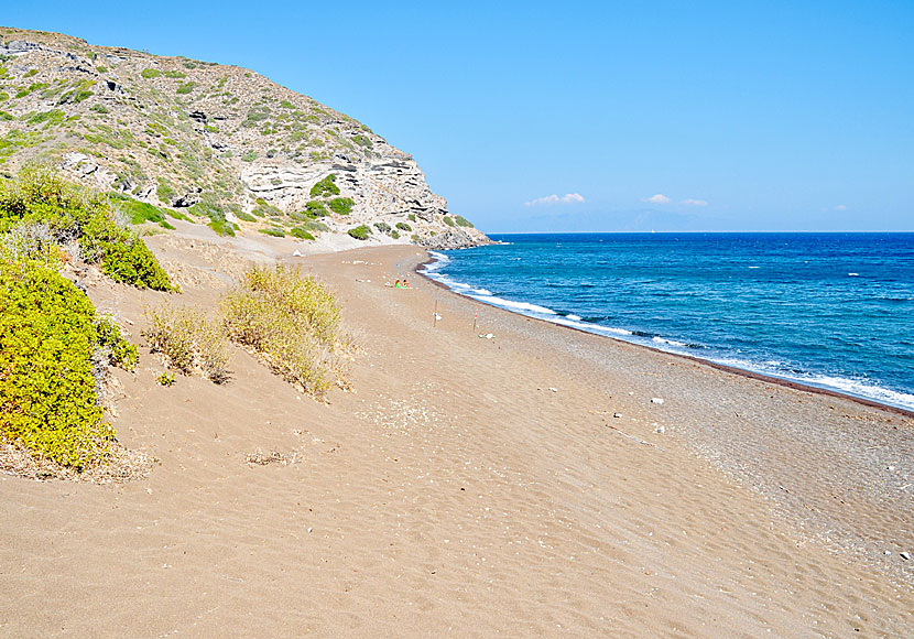 Pachia Amos beach på Nisyros i Dodekaneserna är öns bästa strand. 