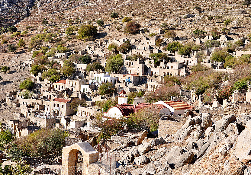 Den obebodda byn Den obebodda byn Mikro Chorio på Tilos i Grekland.