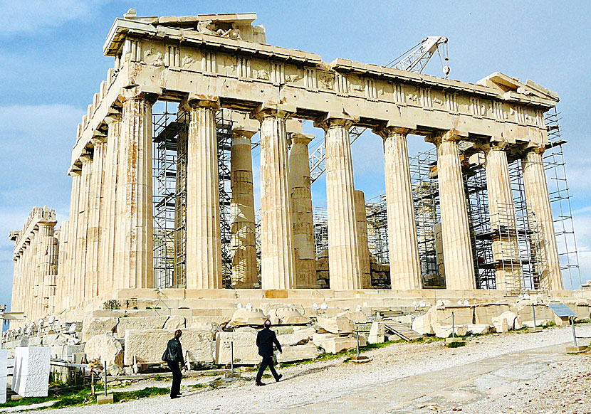 Parthenontemplet på Akropolisklippan i Aten.