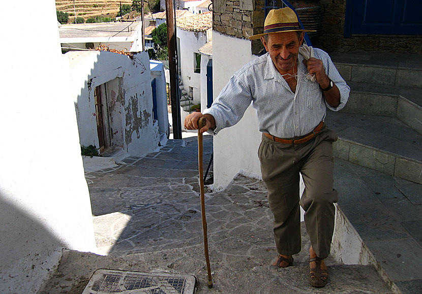 Dryopida på Kithnos är en av Kykladernas finaste byar. 