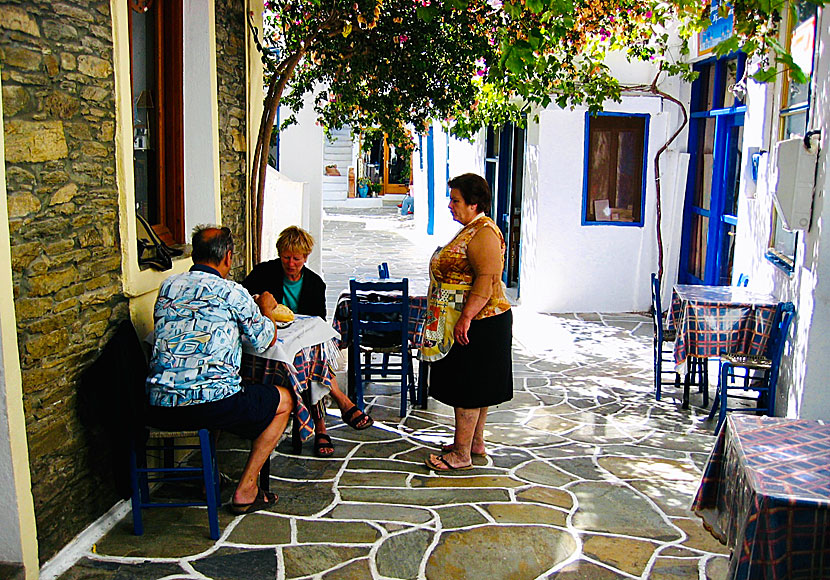 Restauranger och tavernor i Chora på Kithnos i Kykladerna.