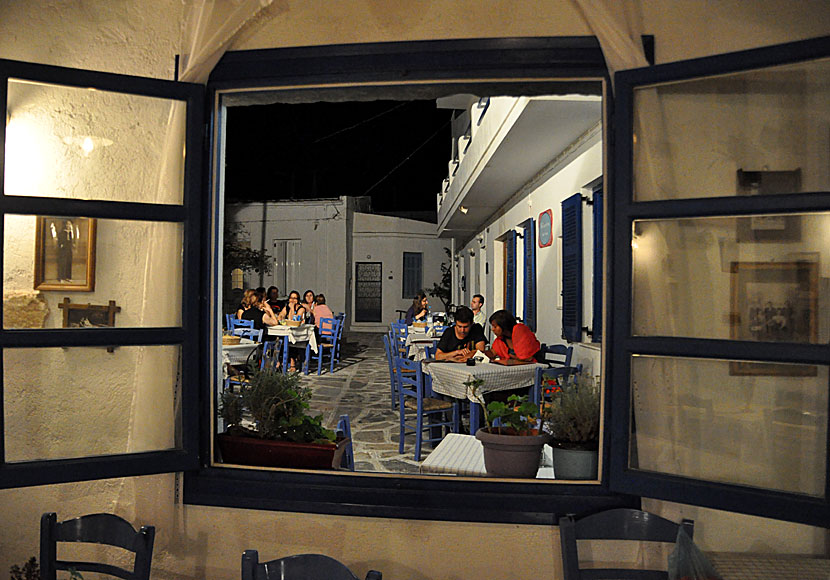 Restaurant Malametenia i Tinos stad serverar fantastiskt god grekisk mat.  