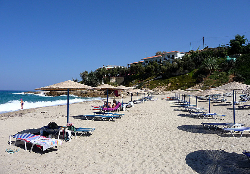 Livadia beach och Messakti beach är två fina sandstränder i Armenistis på Ikaria. 