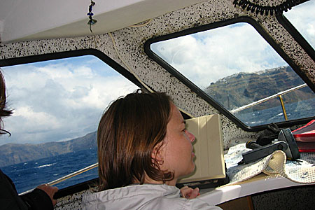 Båttur runt Santorini.