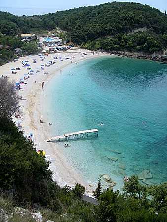 Sarakiniko beach nära Parga.