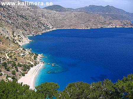 När man möts av vyer som denna saknar man inte Amorgos. Apela beach. 