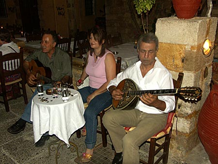 Bouzookiensemblen i Chania. 