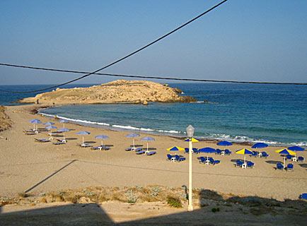 Vy från vår balkong på Studios Georgina & Sofia i Lefkos på Karpathos.