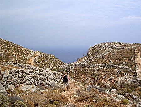 Himmel och hav har flutit samman på Tilos.