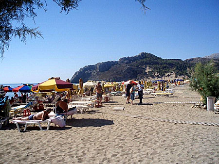 Stranden vid Tsambika beach.  Rhodos.