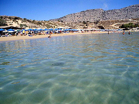 Stranden vid Agathi Beach Rhodos.