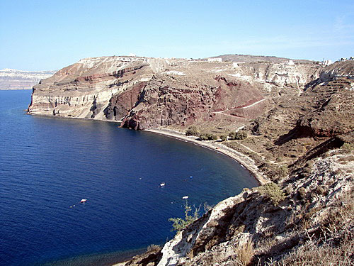 Santorini. Gialos beach.