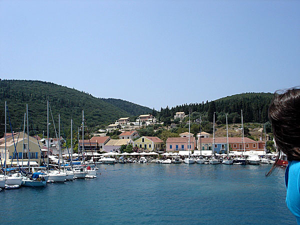 Båthamnen i Fiskardo på Kefalonia.