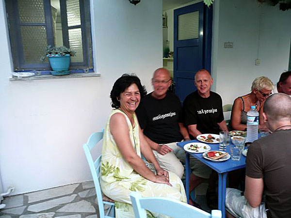 Nikoletas Rooms. Tinos.