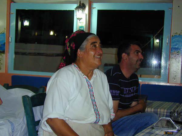 Taverna Blue Garden. Olympos. Karpathos.