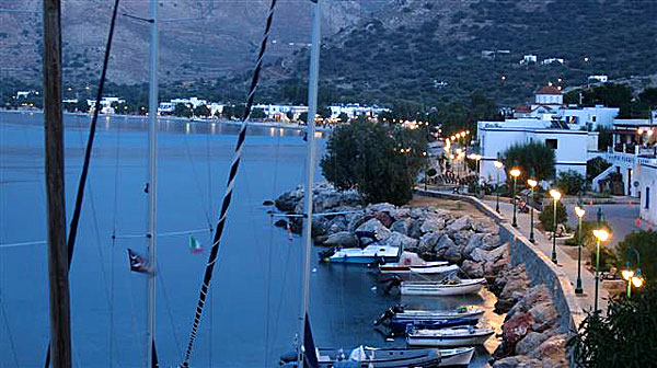 Tilos. Hamn.