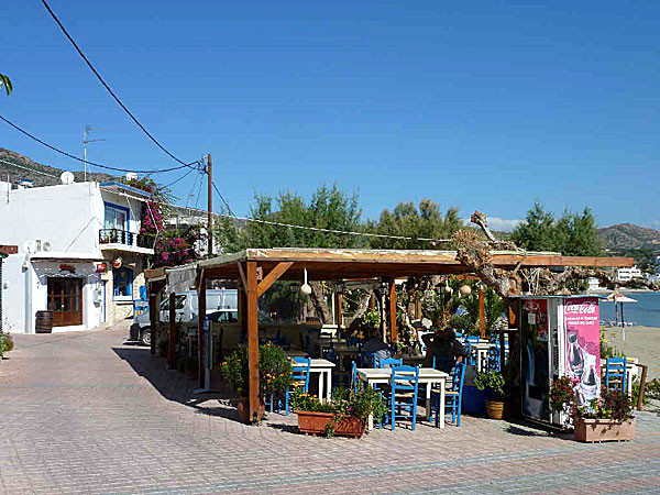 Tavernor och restauranger i Makrigialos på Kreta.
