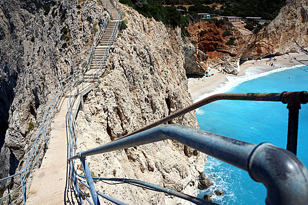 Porto Katsiki - trapporna ut på udden. Lefkas.