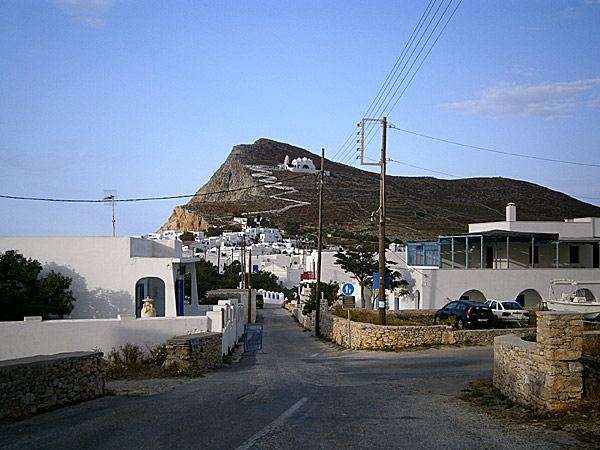 Kvällspromenad i Chora på Folegandros.