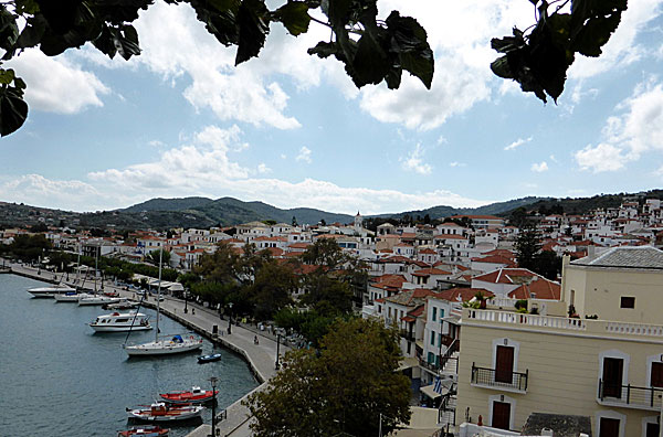 Skopelos stad.