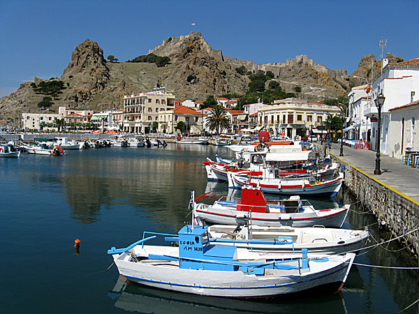 Turkiska hamnpromenaden i Myrina på Limnos